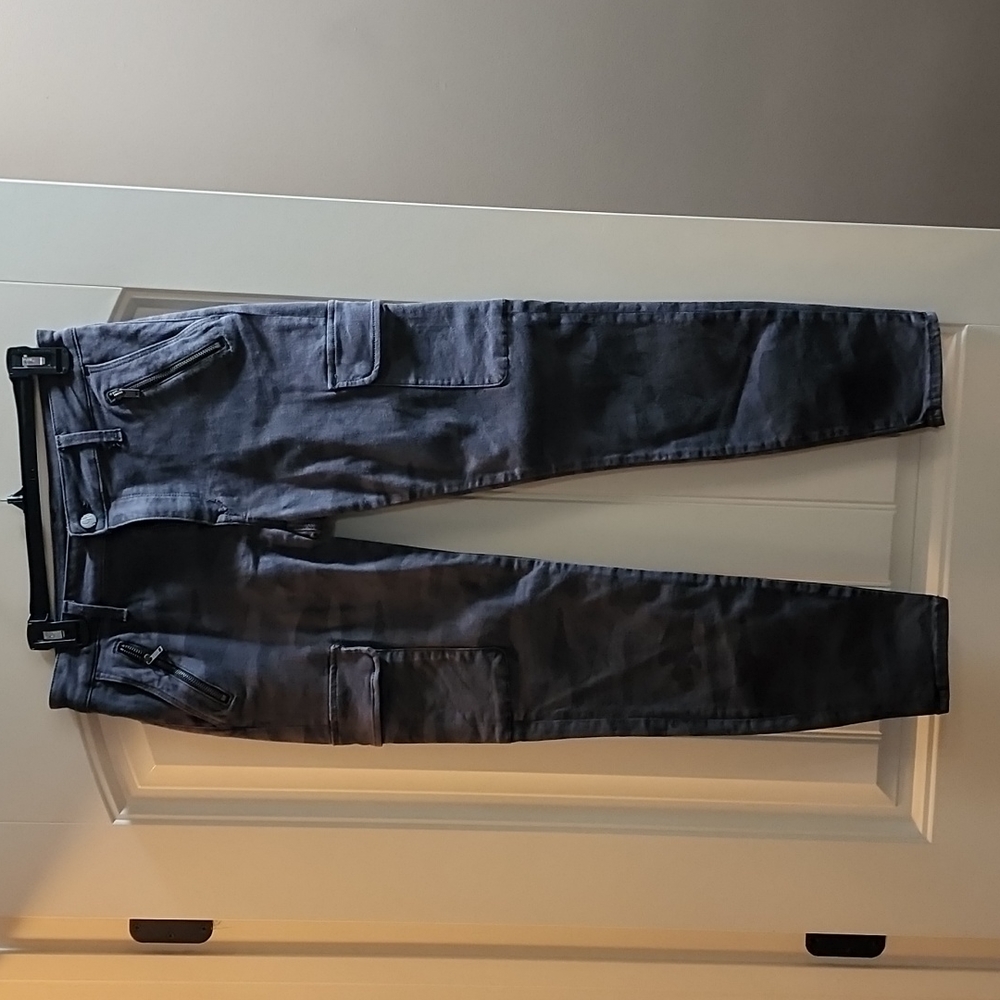 Mavi Gray Army print pants.